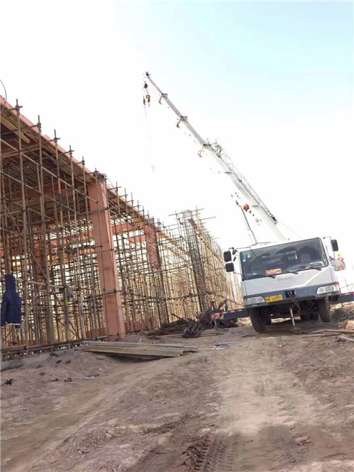 和田25 吨、50 吨吊车怎么选？多大重量 / 半径适合对应车型？