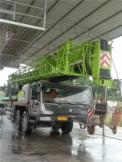 和田租赁需要签订合同吗？定金比例一般是多少？